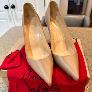 CHRISTIAN LOUBOUTIN So Kate 85 NAPPA Pointed-Toe Red Sole Pump.